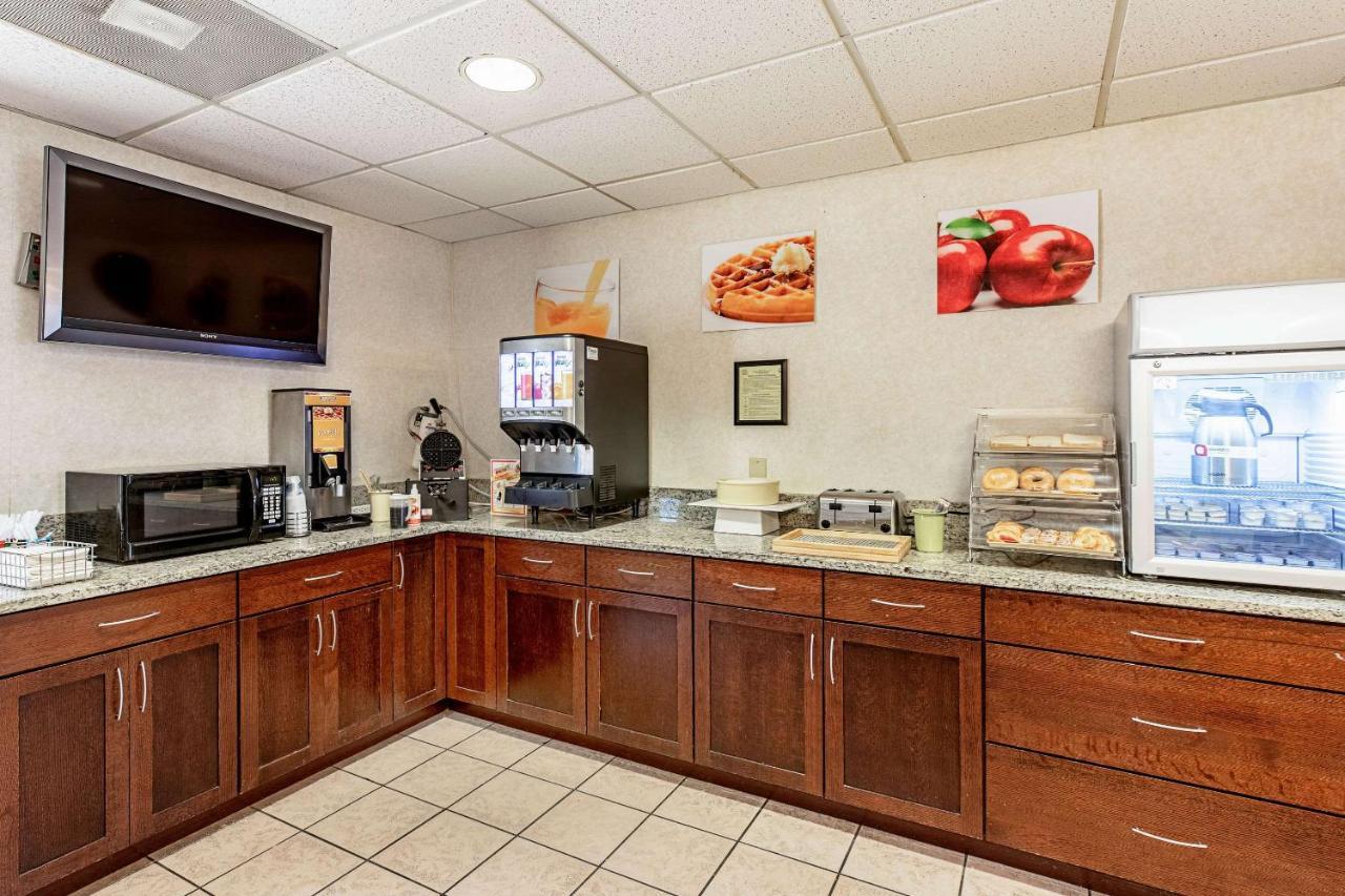 Econo Lodge Vero Beach - Downtown Exteriör bild