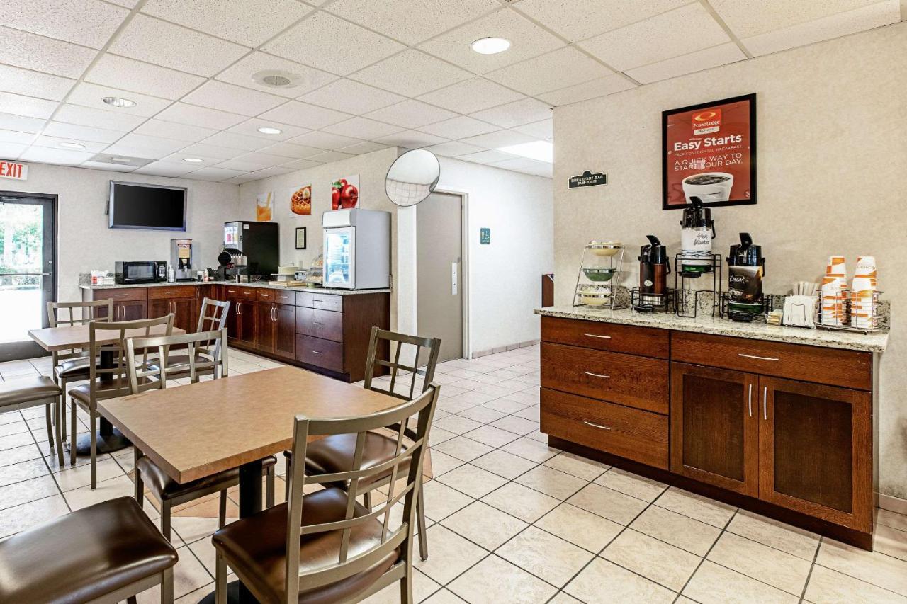 Econo Lodge Vero Beach - Downtown Exteriör bild